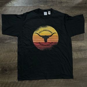 Men’s Yellowstone T shirt XL